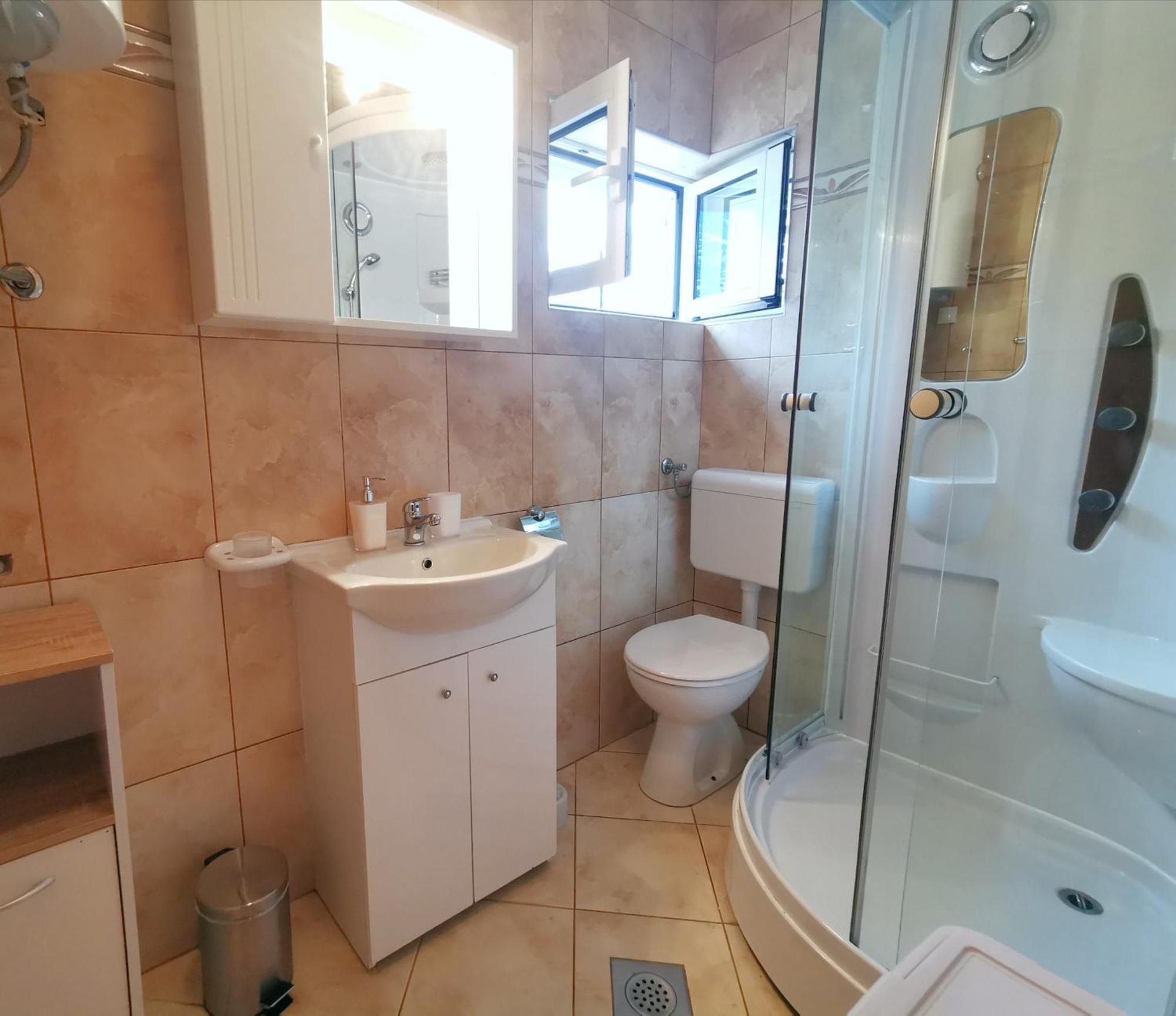 Apartments Golub Cesarica Bilik gambar