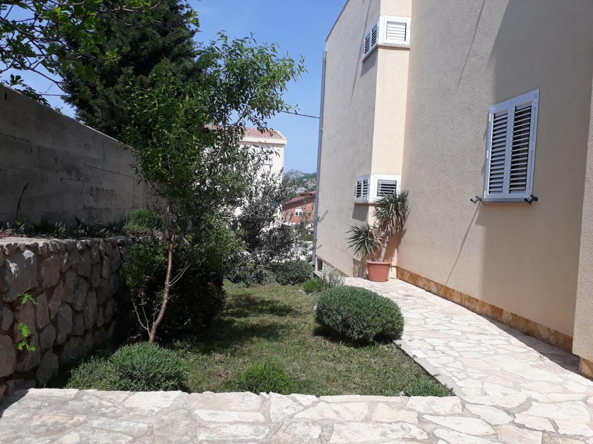 Apartments Golub Cesarica Luaran gambar