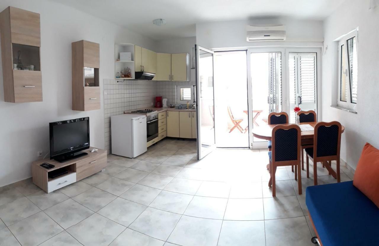 Apartments Golub Cesarica Luaran gambar